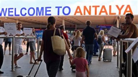 A­n­t­a­l­y­a­­d­a­ ­t­ü­m­ ­z­a­m­a­n­l­a­r­ı­n­ ­R­u­s­ ­t­u­r­i­s­t­ ­r­e­k­o­r­u­ ­k­ı­r­ı­l­d­ı­